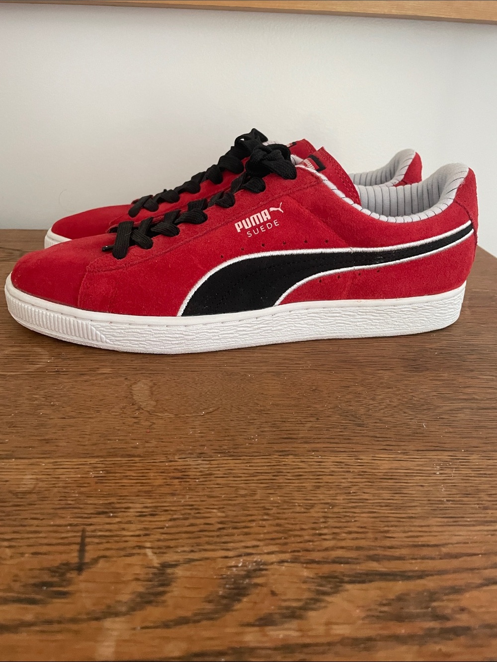 Men’s Puma Red Suede Sneakers. Size 10.5 - Picture 2 of 10